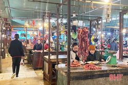 Dịch viêm da nổi cục không lây sang người sao người dân Hà Tĩnh vẫn 'né' thịt bò?!