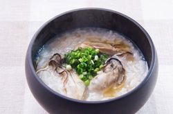 Cách nấu cháo hàu nóng hổi vừa thổi vừa ăn trong bữa sáng