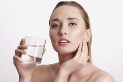7 thói quen thực hiện sớm có thể giúp bạn trẻ hơn tuổi