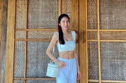 Thủy Tiên khiến khối chị em ghen tị khi không cần tập luyện mà vẫn có cơ bụng cực săn chắc