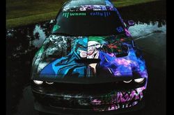 Dodge Challenger Dark Knight - xe cơ bắp cho 'fan Người Dơi'