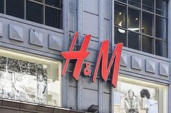 Vì sao Trung Quốc tẩy chay toàn diện H&M?
