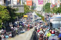 Kiến nghị duy trì tổ phản ứng nhanh giải cứu kẹt xe khu sân bay Tân Sơn Nhất