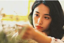 8 kiểu phụ nữ 'dính' số khổ tâm, một đời trắc trở và mỏi mệt