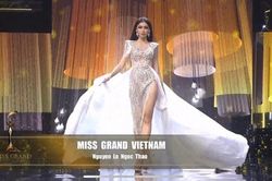 Bán kết Miss Grand International 2020: Ngọc Thảo catwalk thần sầu, hất váy cực ấn tượng