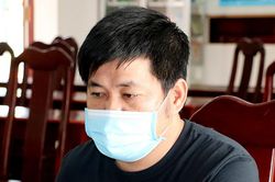 Trung úy biên phòng bị nhóm buôn lậu khống chế