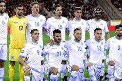 San Marino, bại tướng của tuyển Anh: Xếp đội sổ FIFA, cầu thủ là nha sĩ, buôn xe cũ, thiết kế đồ họa