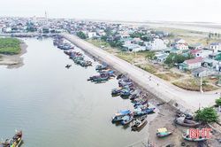 Sớm giải quyết tình trạng 'mạnh ai nấy đậu' ở âu thuyền Cửa Sót