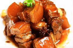 Nhờ thêm thứ gia vị đặc biệt này vào món thịt kho tàu thơm ngon gấp bội phần, cả nhà thi nhau gắp