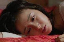 Suốt 5 năm vất vả chăm sóc mẹ chồng nằm liệt giường, bà vừa mất thì chồng 'trở mặt' luôn với tôi