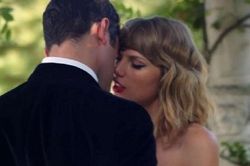 Sau 6 năm, chàng trai này vẫn một lòng một dạ với Taylor Swift