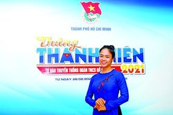 Nữ nhạc sỹ của đoàn và tuổi trẻ