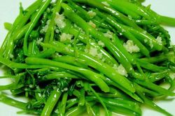 Cách xào rau muống ngon giòn, ngọt mềm chín tới hấp dẫn hơn ngoài hàng