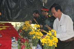 Chủ tịch UBND tỉnh Võ Văn Hưng chỉ đạo công tác tìm kiếm, quy tập hài cốt liệt sĩ tại thôn Tân Xá, xã Ba Lòng, huyện Đakrông