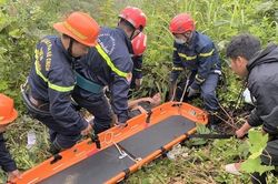 Cứu thanh niên chạy xe máy bị rơi xuống vực sâu 30 mét trên đèo Hải Vân