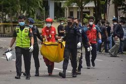 Đánh bom liều chết tại nhà thờ Công giáo ở Indonesia: Ít nhất 15 người thương vong