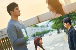 'Love Alarm 2': Chỉ vì một tiếng chuông tình yêu mà Kim So Hyun cố chấp với tình cảm chân thực của mình