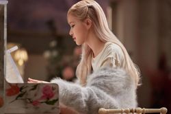 Rosé (BlackPink) sắp tung MV mới, quyết giấu ngày phát hành