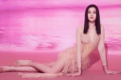 Tình trẻ chồng cũ Lệ Quyên - Cẩm Đan khoe body nóng bỏng với váy xuyên thấu, đẹp xuất sắc