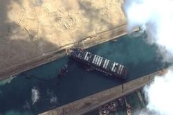 Ai Cập lên kế hoạch mới giải cứu tàu hàng tại kênh đào Suez
