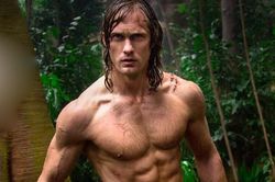 Vẻ quyến rũ của tài tử 45 tuổi đóng 'Godzilla vs. Kong'