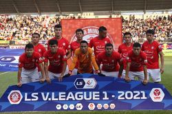 CLB TPHCM và Sài Gòn FC cùng gặp khó