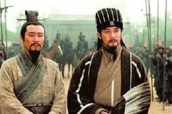 Lưu Bị từ người bán giày thành hoàng đế nước Thục nhờ điều gì?