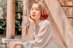 Diễn viên Hồng Diễm đẹp buồn