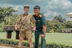 Hậu Hoàng và Mũi trưởng Long dành cho nhau hành động đầy tình ý sau 'Sao nhập ngũ', dân mạng lại tích cực 'đẩy thuyền'