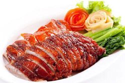 Đầu bếp nhà hàng bật mí bí quyết làm vịt quay 'ngon xoắn lưỡi', nước chấm càng khó quên