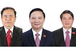 Đại biểu Quốc hội thảo luận tại đoàn việc miễn nhiệm một số Phó Chủ tịch