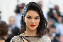 Kendall Jenner tăng cường an ninh sau khi bị dọa giết
