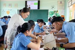 Sinh hoạt chuyên môn theo cụm trường: Cần đổi mới và thực chất
