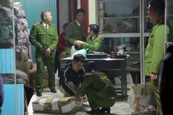 Kẻ buôn lậu 5.000 tấn thuốc bắc khai hối lộ cán bộ hải quan gần 2 tỷ