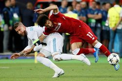 Ramos lỡ màn tái ngộ Salah