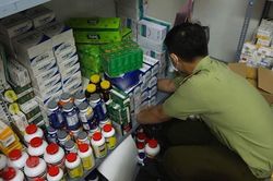 TP. Hồ Chí Minh: Phát hiện số lượng lớn thuốc tân dược nghi nhập lậu