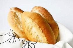 Những người không nên ăn bánh mì và lưu ý khi ăn thực phẩm này kẻo 'rước bệnh'