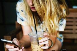 Phụ nữ tránh nói những điều này trong lần đầu hẹn hò