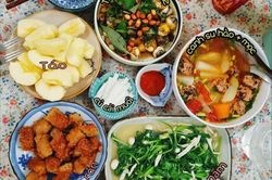 Yêu 11 năm mới cưới, về sống chung 'tung chiêu' nấu toàn món ngon khó cưỡng