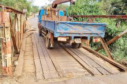 Cầu Ia Ô tiềm ẩn nhiều nguy hiểm
