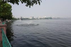 Bộ Tài nguyên và Môi trường đề nghị Hà Nội cải thiện chất lượng môi trường nước hồ Tây
