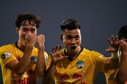 Văn Toàn tỏa sáng, HAGL tiếp tục thăng hoa để dẫn đầu V-League 2021