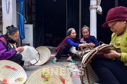 Làng nghề nón lá Vĩnh Thịnh giữa lòng Hà Nội