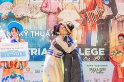 Sinh viên HueIC: Giỏi chuyên môn, kỹ thuật, duyên dáng và tài năng