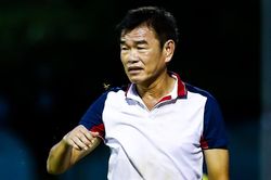 HLV Phan Thanh Hùng nhận thất bại trước đội bóng cũ