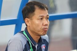 HLV Quảng Ninh mong cầu thủ sớm được trả lương