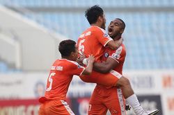 HLV Lê Huỳnh Đức thừa nhận thắng may Hà Nội FC