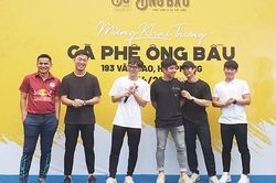 Văn Toàn thăng hoa từ sân cỏ đến kinh doanh