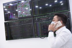 Bắt mạch dòng tiền
