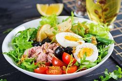 Bữa tối nên ăn gì vừa đủ chất, đẹp da lại giảm cân?